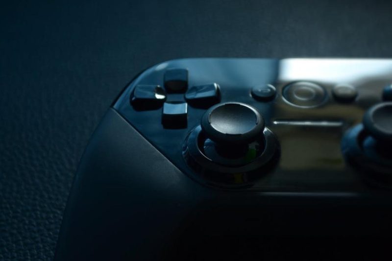 game controller 800x533 - Cross-Play Servers: Uniting or Dividing the Community?