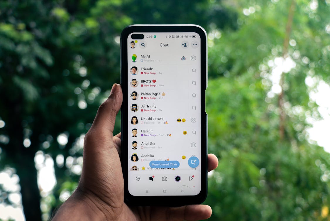 snapchat interface ina a mobile phone - 5 Surprising Facts About Snapchat’s 'You May Know' Feature
