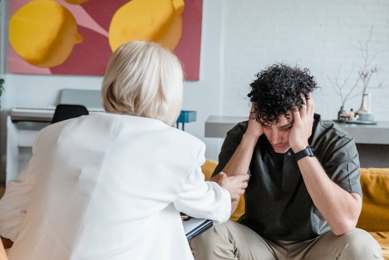 man talking to a therapist 800x535 - What Is CBT and Why Does It Work? Explained Simply