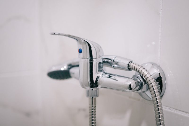 Close up of Shower Faucet 800x535 - 5 Benefits of Installing Off Peak Hot Water Storage