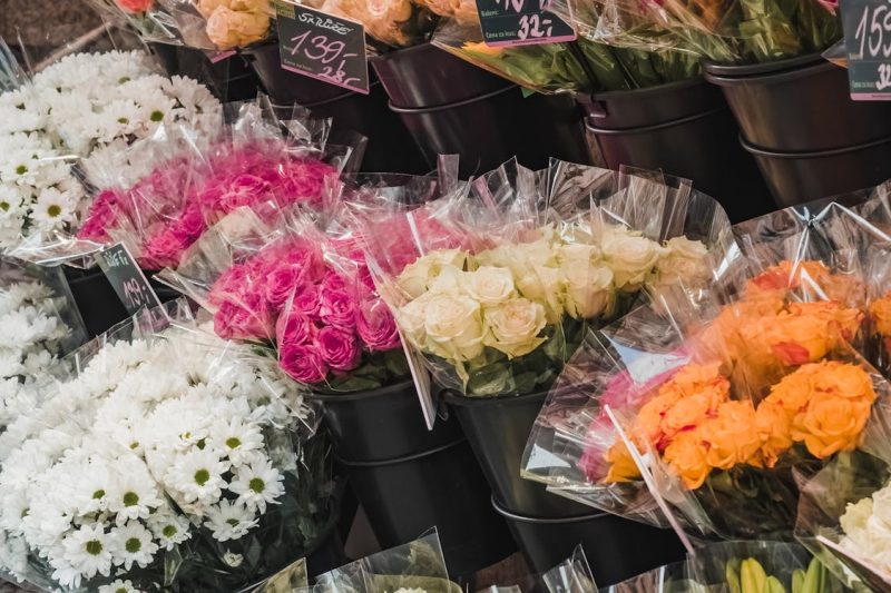 flowers on display 800x533 - Is It Better to Buy Bouquets Online or In-Store? Explained