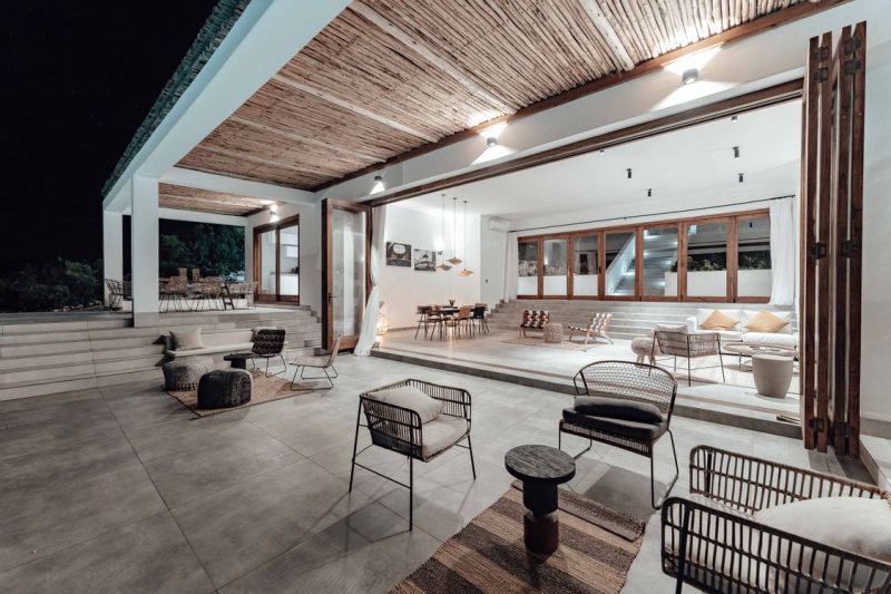 luxurious outdoor space area with lights 800x533 - Nevada's Dark Sky Push Is Quietly Changing How Las Vegas Designs Patio Lighting